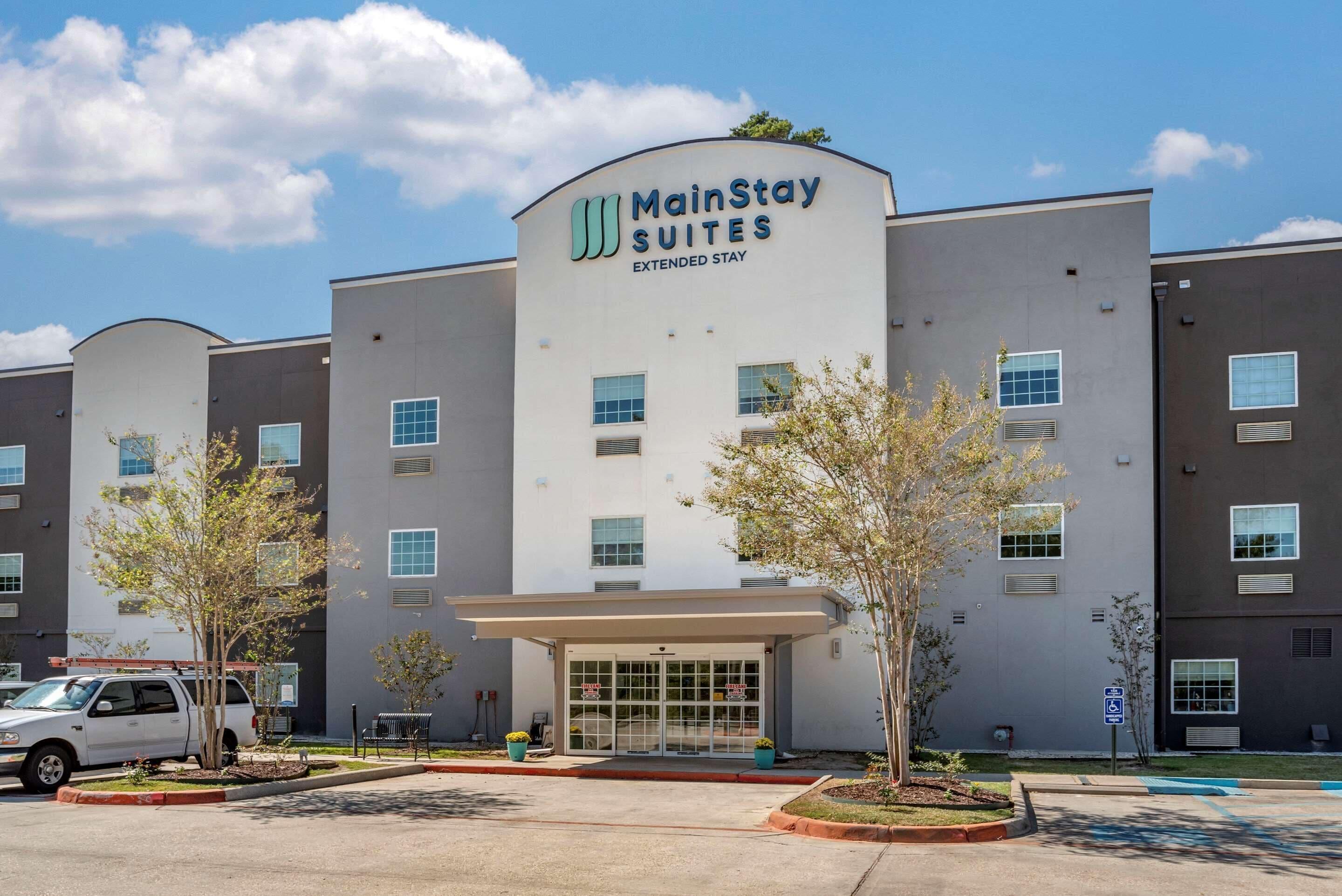 Staying in the South: 6 MainStay Suites Hotels Compared